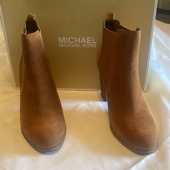 Michael Kors Womens
Suede Boots Sz US 8.5 - Picture 10 of 13